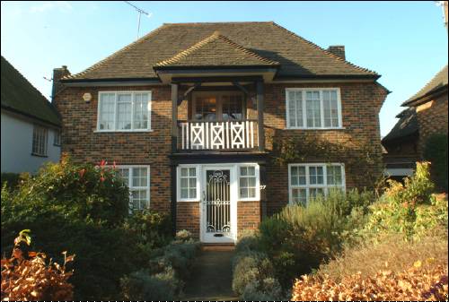 27 Maurice Walk